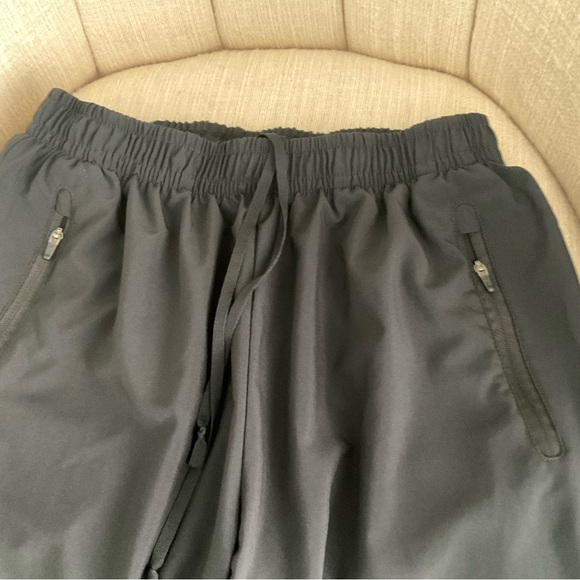 Black Nike Dri Fit long pant size medium - Picture 3 of 3